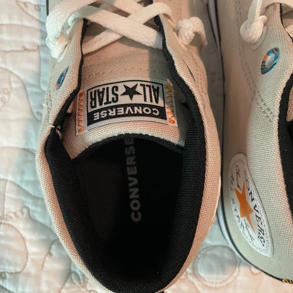 Converse Chuck Taylor All Star mid sneakers - beige - Junior size 6